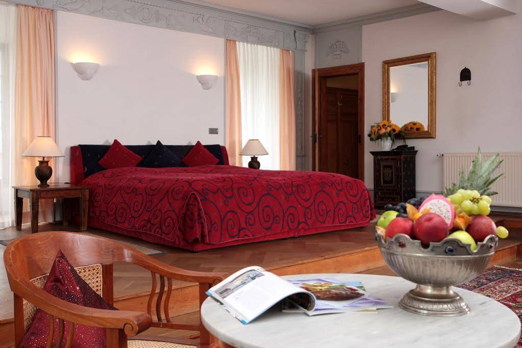 Hotel Schloss Edesheim Esterno foto